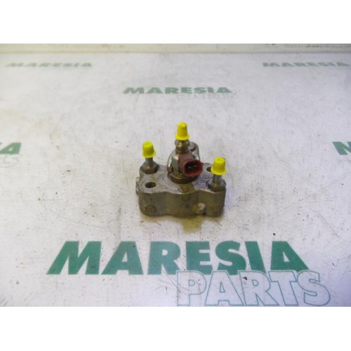 Renault - Megane - Injector (petrol injection)