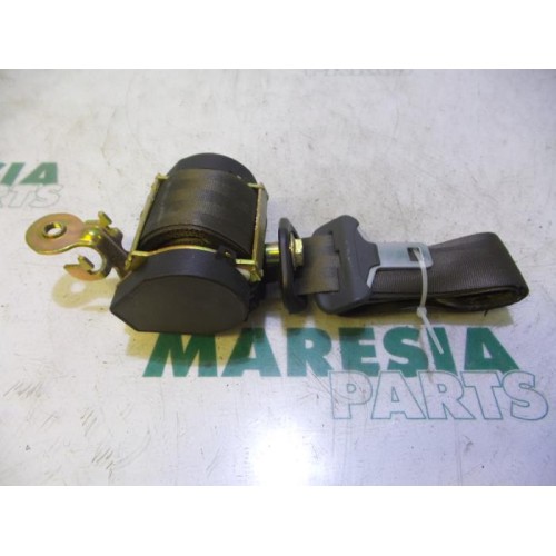 Renault - Megane - Front seatbelt, right