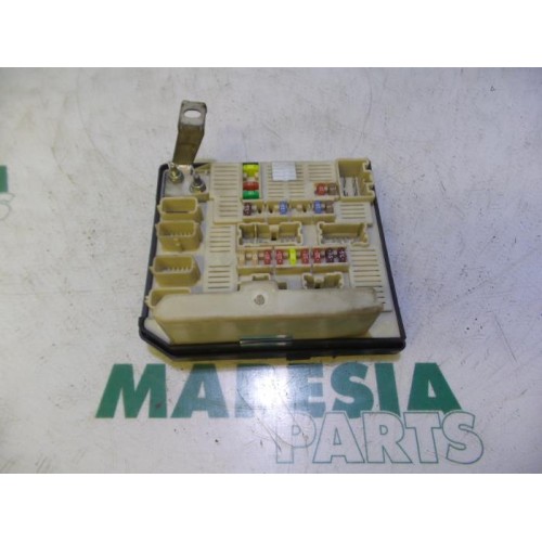Renault - Megane Scenic - Fuse box