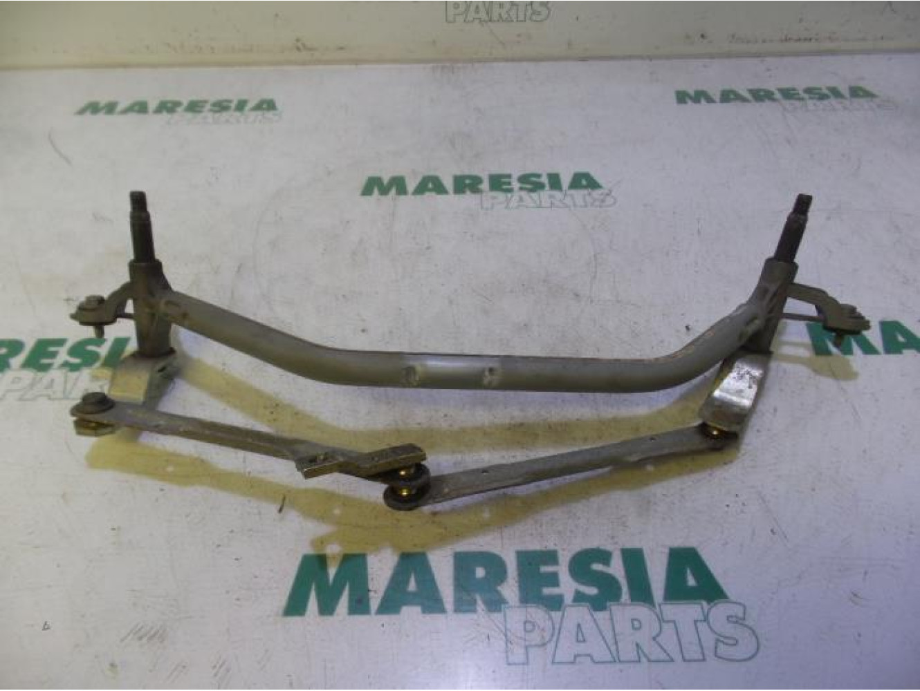 Peugeot - 207 - Wiper mechanism