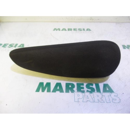Peugeot - 307 - Armrest