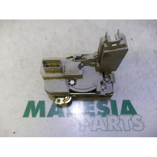 Peugeot - 307 - Front door lock mechanism 4-door, right