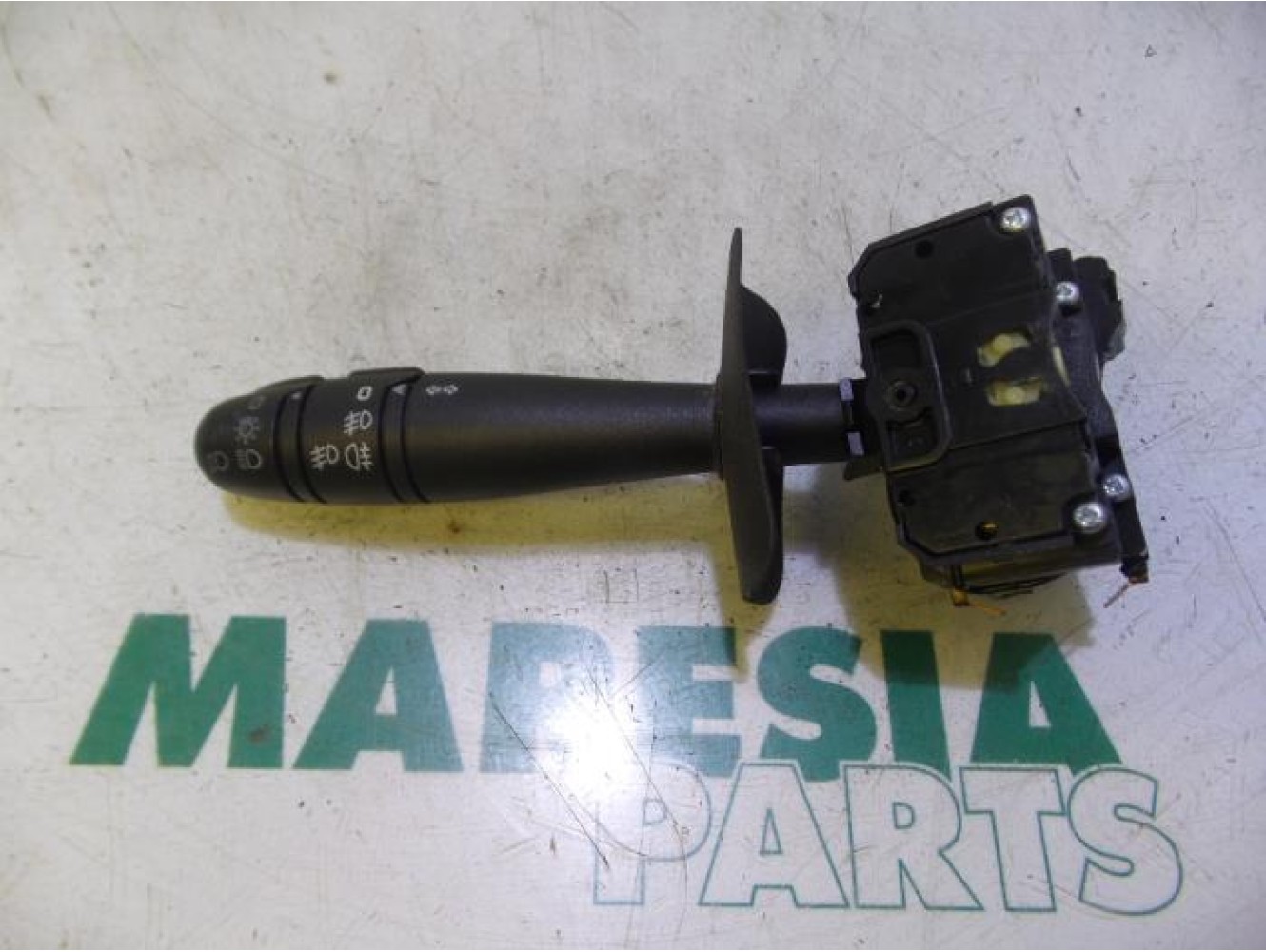 Renault - Megane Scenic - Indicator switch