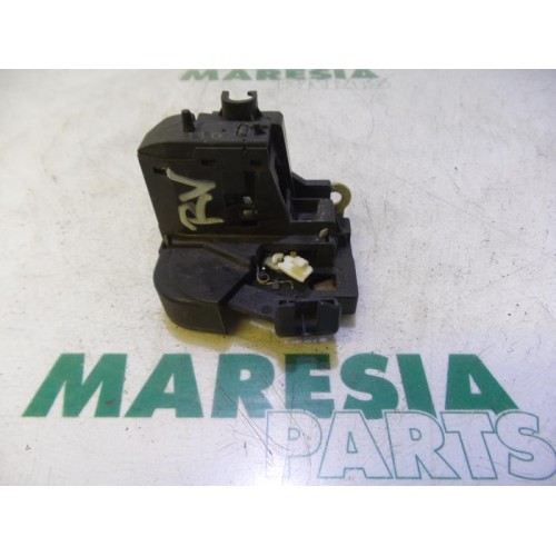 Renault - Megane Scenic - Front door lock mechanism 4-door, right