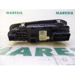 Peugeot - 308 - Multi-functional window switch