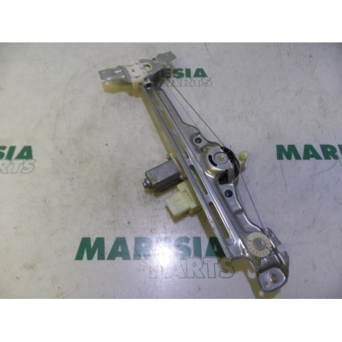 Peugeot - 308 - Rear door window mechanism 4-door, right