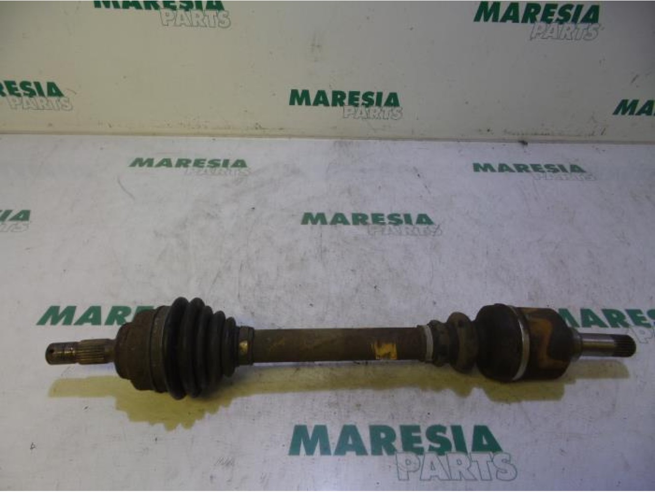 Peugeot - 307 - Aandrijfas links-voor