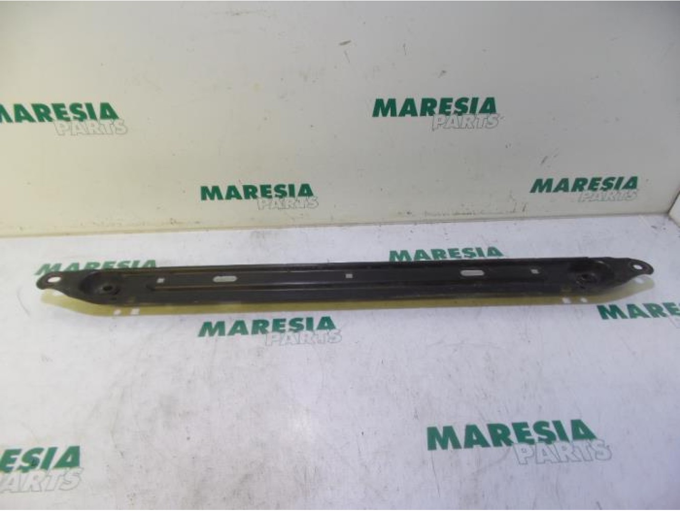 Citroen - C4 Picasso - Radiator bar