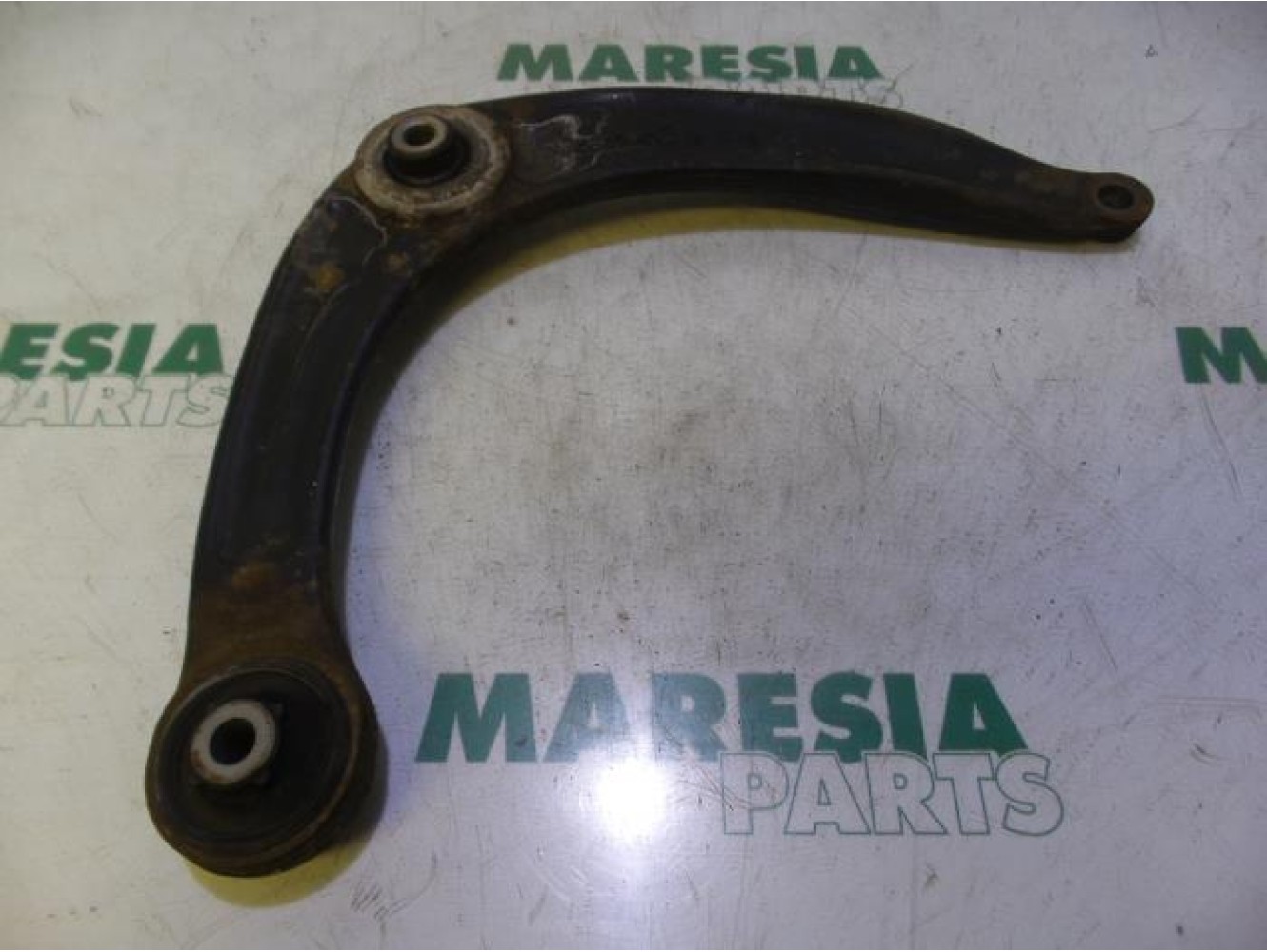 Citroen - C4 Picasso - Front lower wishbone, right