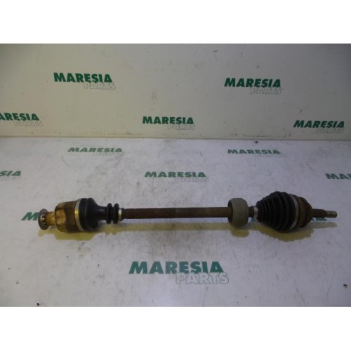 Renault - Megane Scenic - Front drive shaft, right
