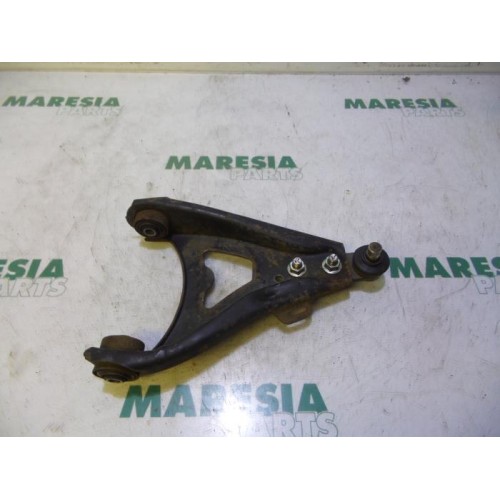 Renault - Megane Scenic - Front lower wishbone, right