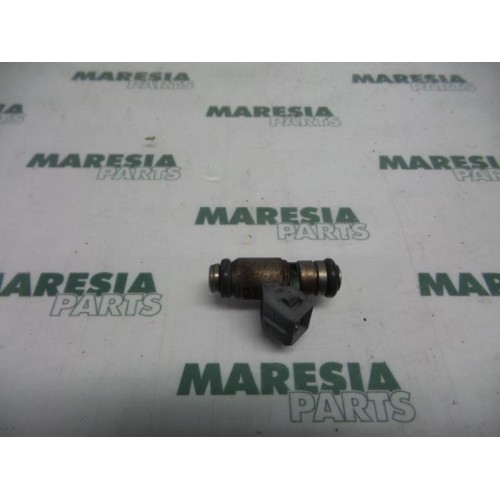 Renault - Megane Scenic - Injector (petrol injection)