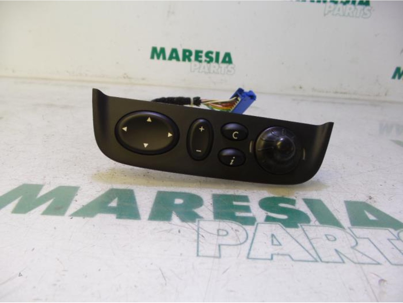 Renault - Megane Scenic - Navigation control panel