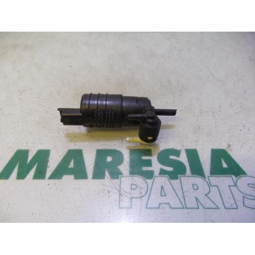 Renault - Megane Scenic - Windscreen washer pump