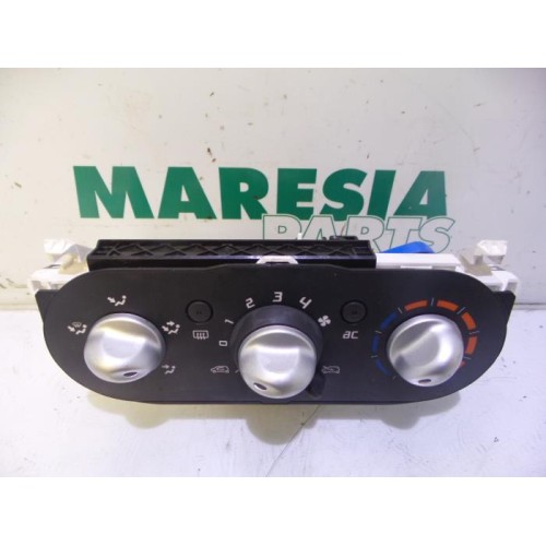 Renault - Twingo - Heater control panel