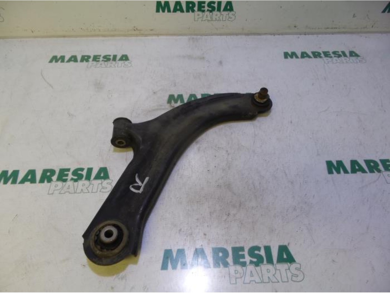 Renault - Modus - Front lower wishbone, right