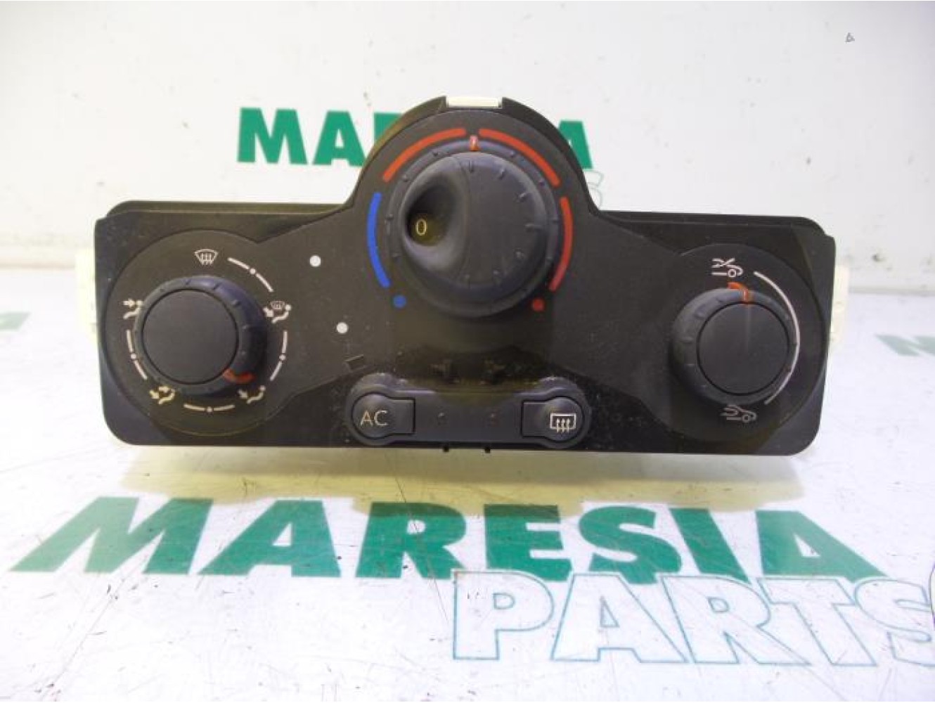Renault - Modus - Heater control panel