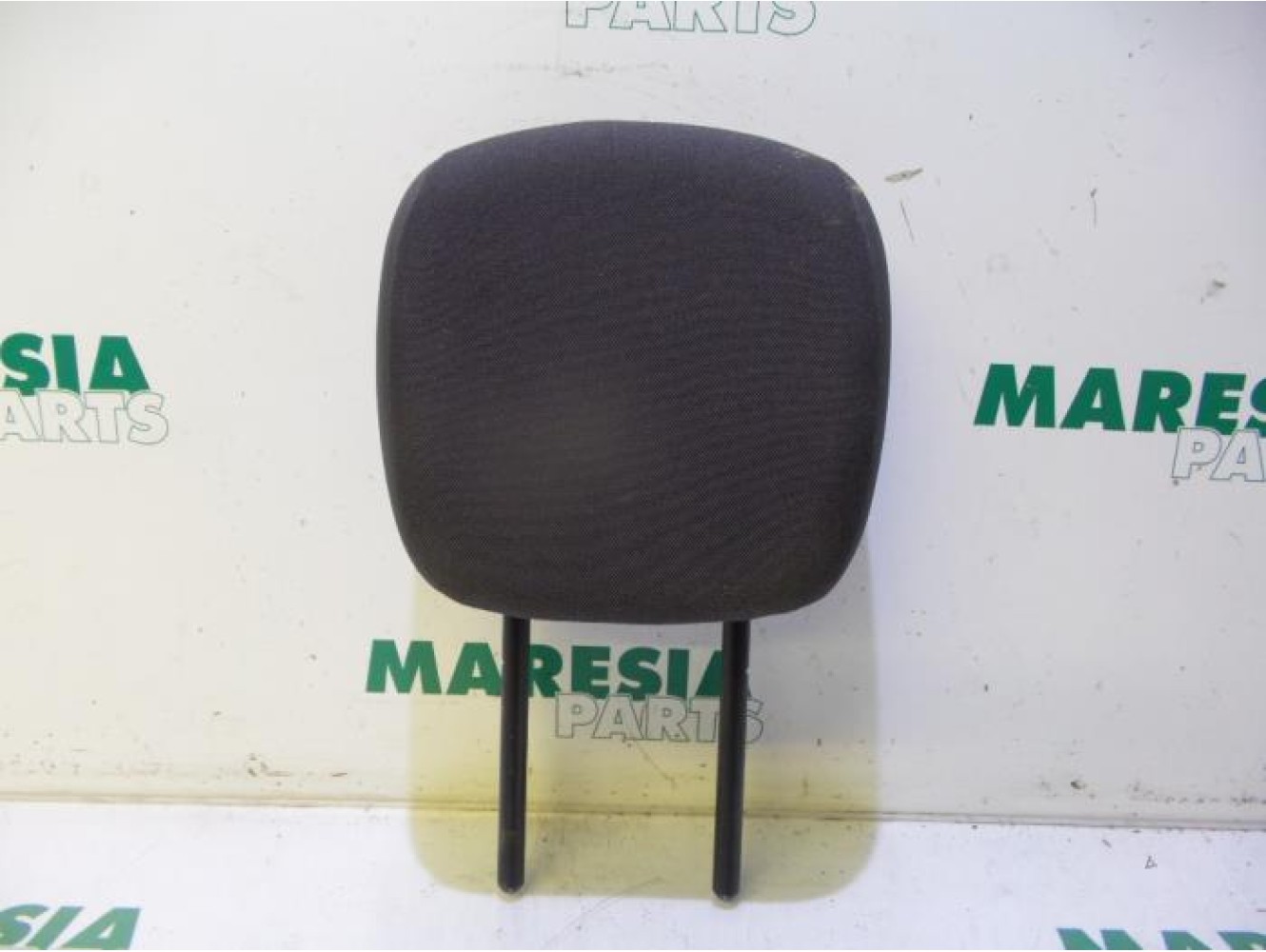 Renault - Twingo - Headrest