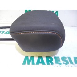 Renault - Twingo - Headrest