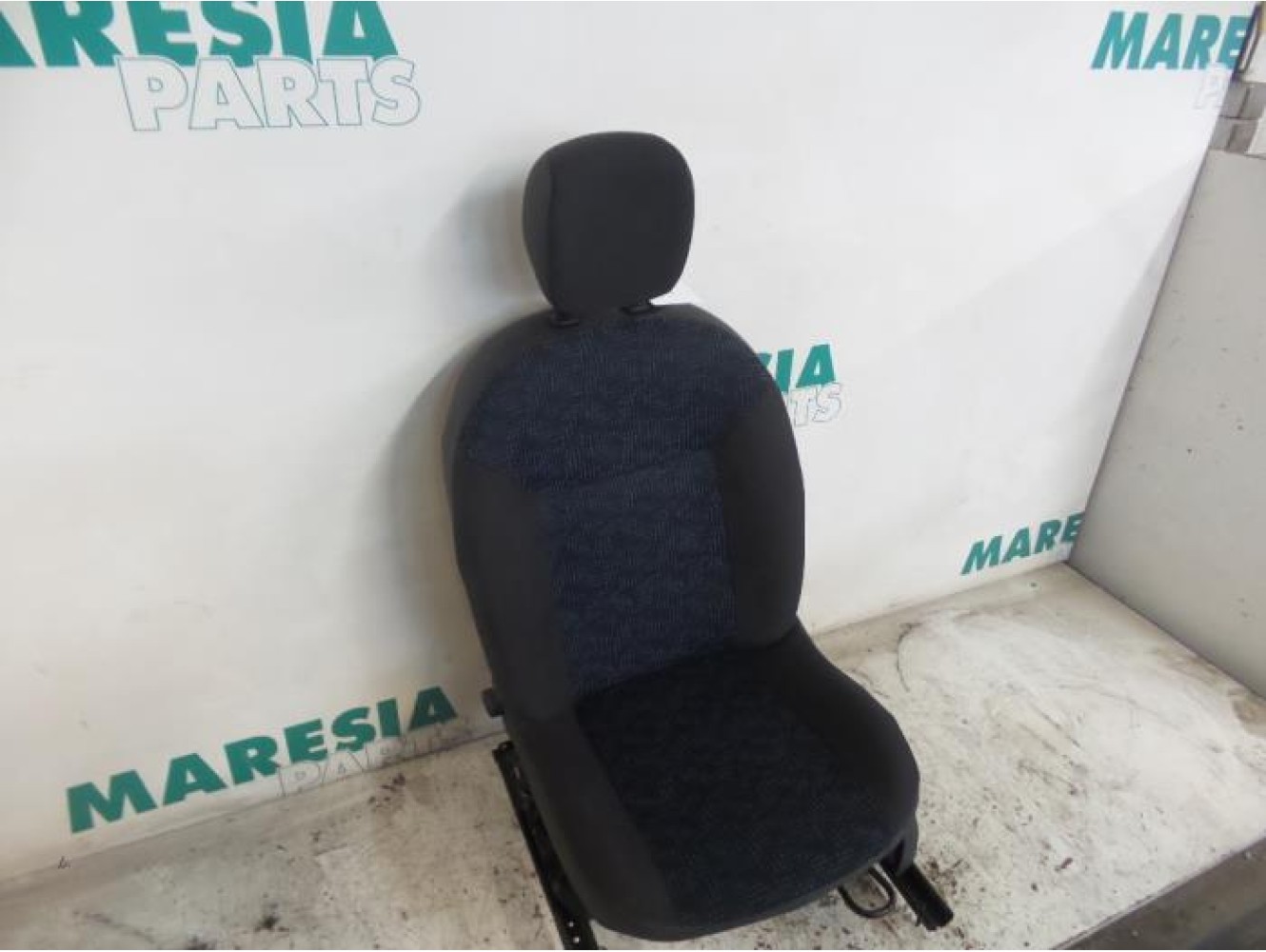 Renault - Twingo - Sitz links