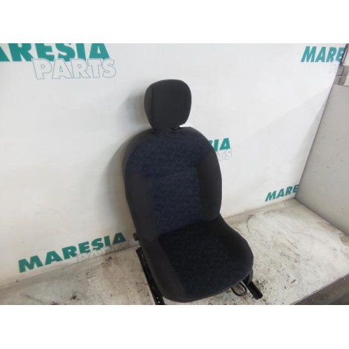 Renault - Twingo - Sitz links