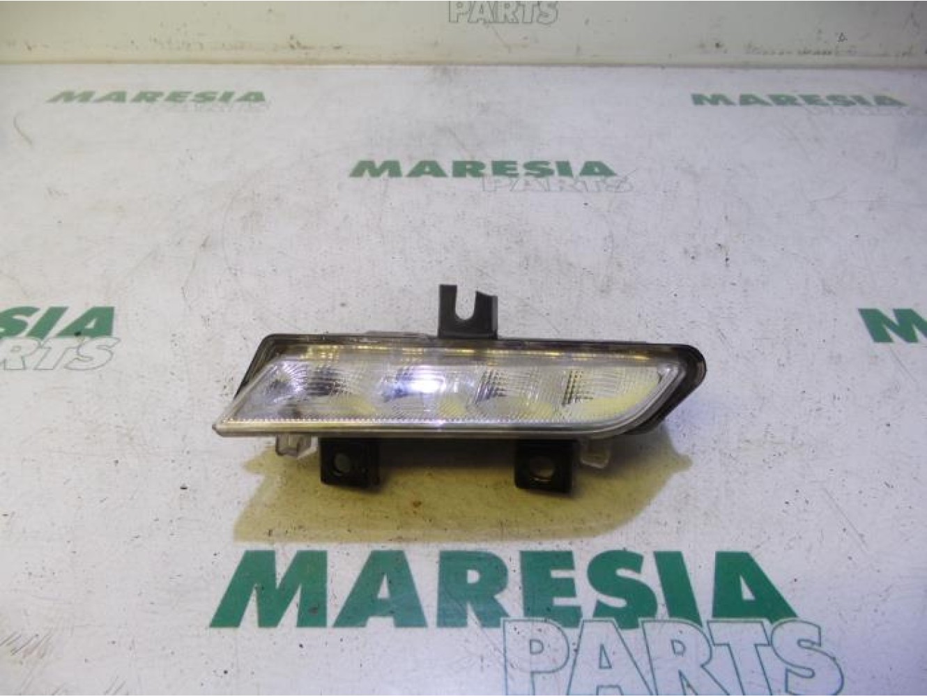 Renault - Clio - Daytime running light, left