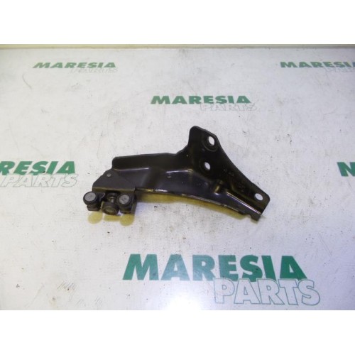 Citroen - Berlingo - Rear door hinge, right