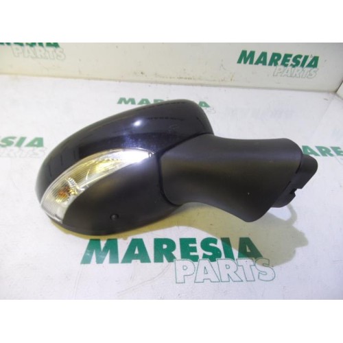 Renault - Clio - Wing mirror, right