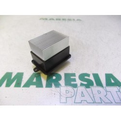 Renault - Clio - Heater resistor