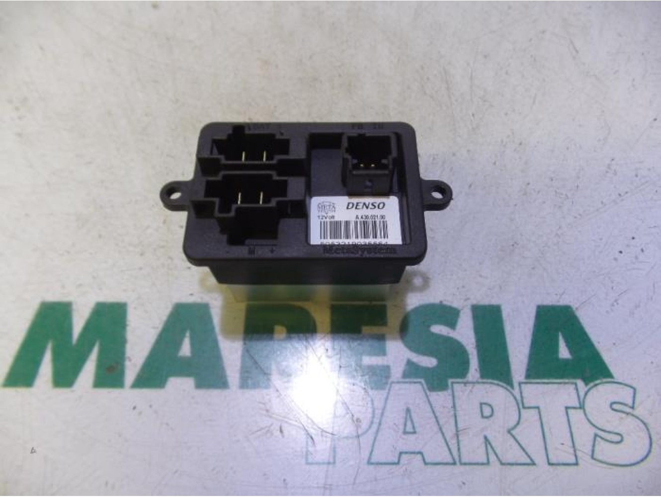 Renault - Clio - Heater resistor