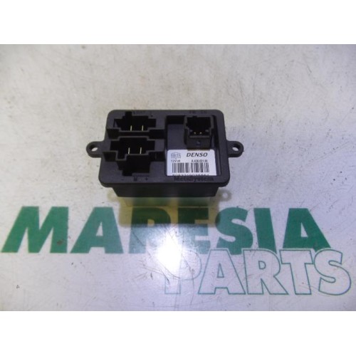 Renault - Clio - Heater resistor