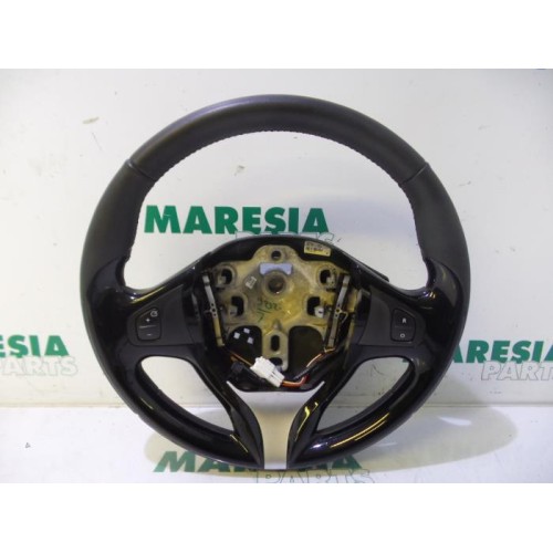 Renault - Clio - Steering wheel
