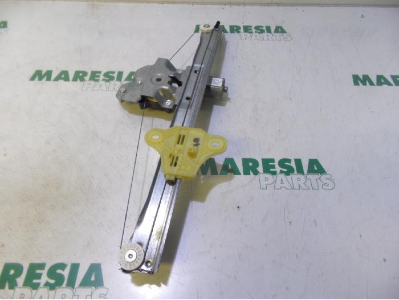 Renault - Clio - Window mechanism 4-door, front left