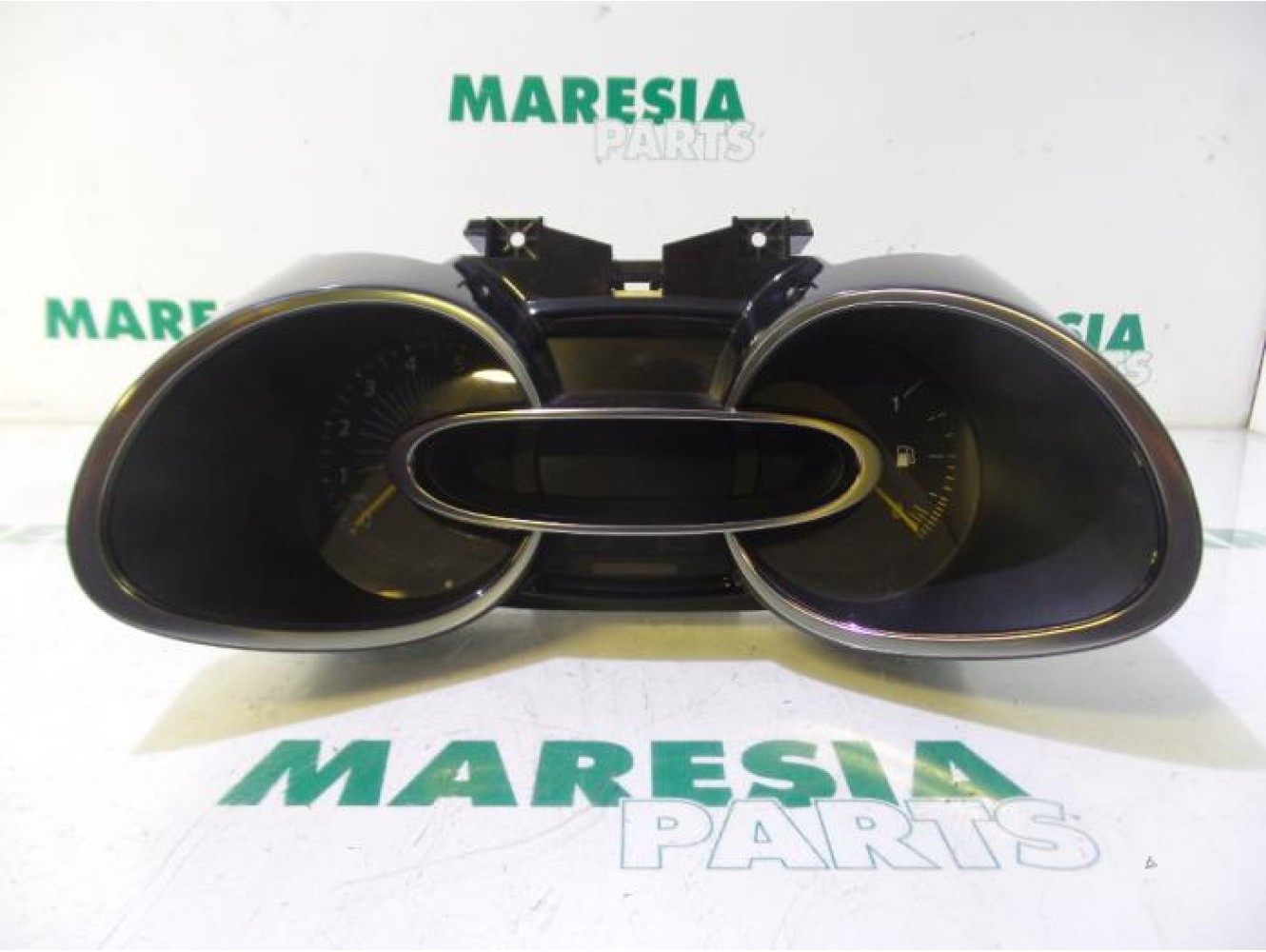 Renault - Clio - Instrument panel