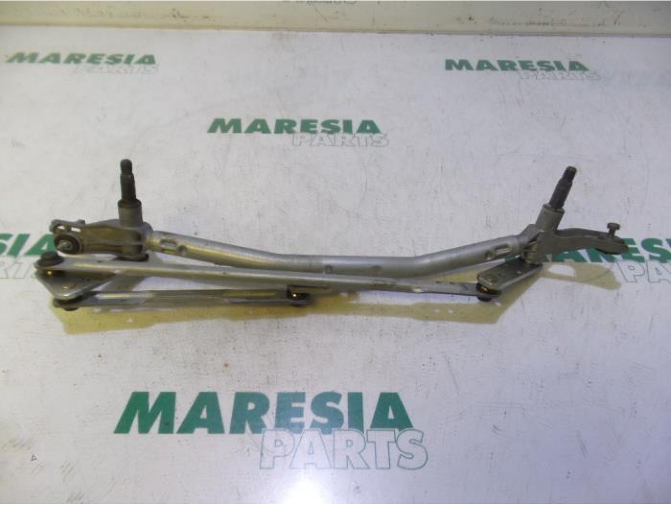 Citroen - Berlingo - Wiper mechanism