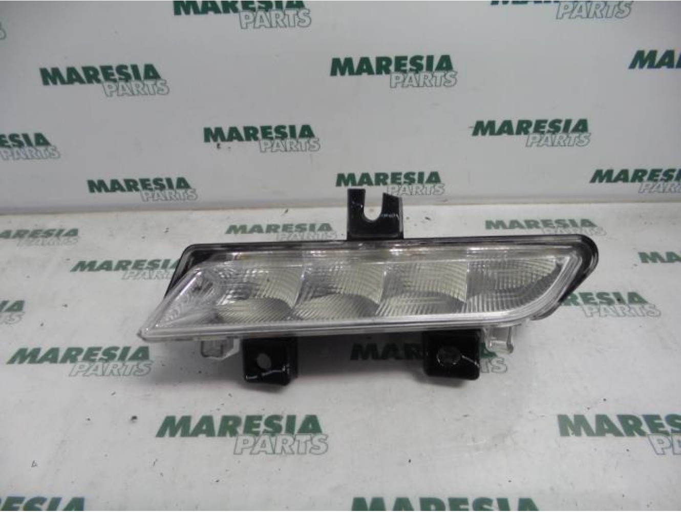 Renault - Clio - Daytime running light, left