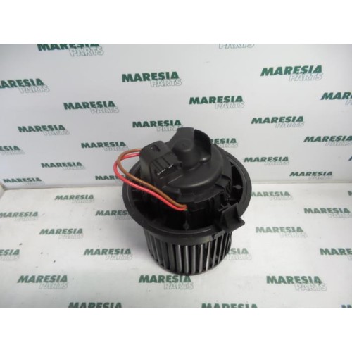 Renault - Clio - Heating and ventilation fan motor