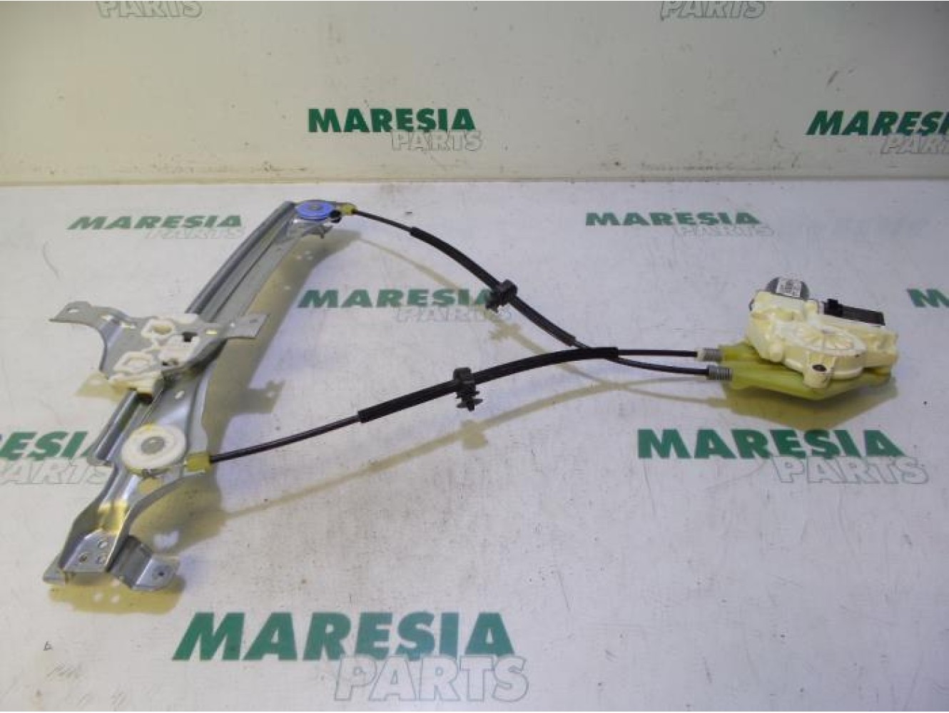 Renault - Megane - Fenstermechanik 4-türig links hinten
