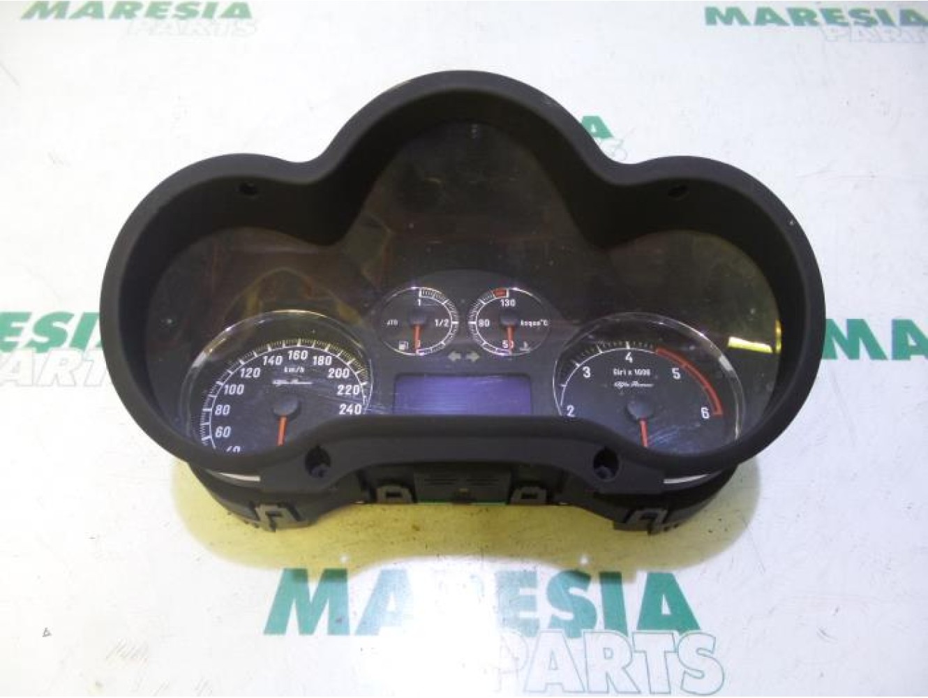 Alfa Romeo - 147 - Instrumentenbrett