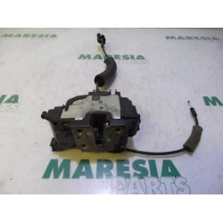 Renault - Megane - Front door lock mechanism 4-door, right