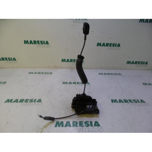 Renault - Megane - Front door lock mechanism 4-door, right