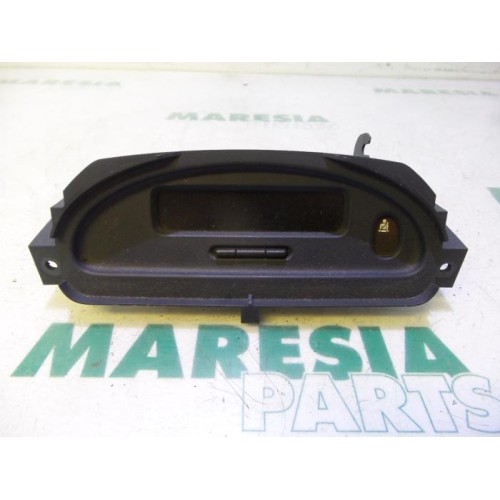 Renault - Clio - Display Interieur