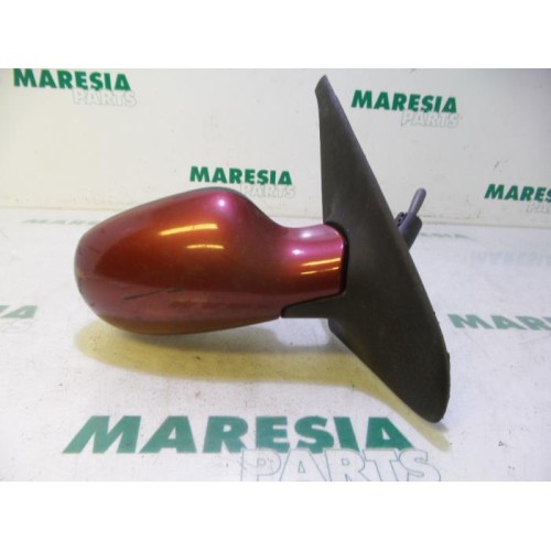 Renault - Clio - Wing mirror, right