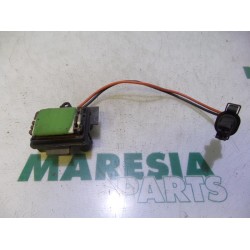 Renault - Clio - Heater resistor