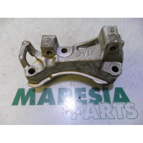 Citroen - Berlingo - Engine mount