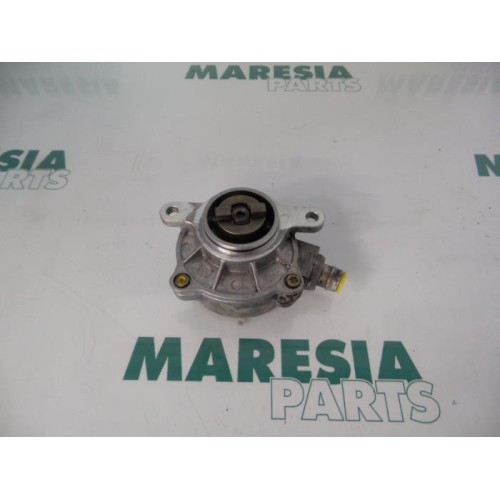 Renault - Master - Vacuum pump (diesel)