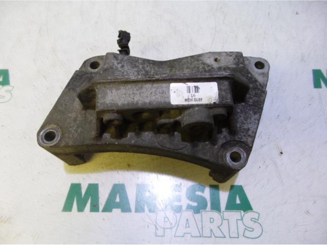 Alfa Romeo - Mito - Engine mount