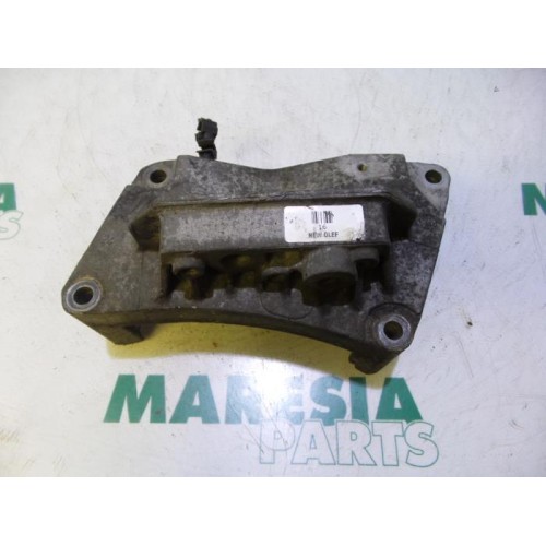Alfa Romeo - Mito - Engine mount
