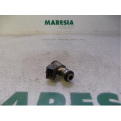 Renault - Clio - Injector (petrol injection)