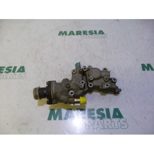 Peugeot - 307 - Thermostat housing
